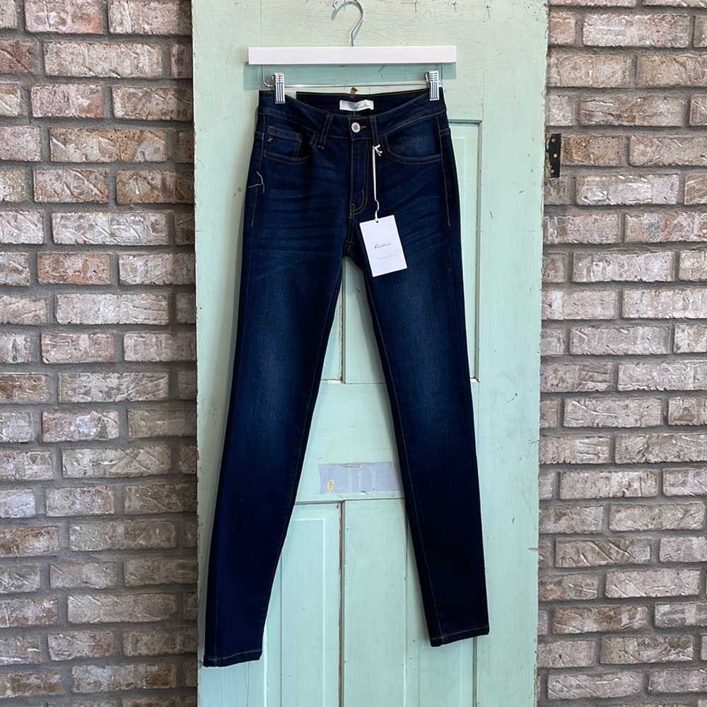 Brand new Kancan skinny jean. Size 3